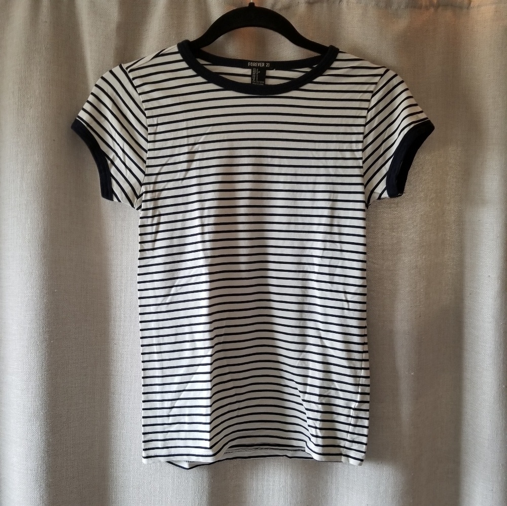 Forever 21 Stretchy Striped T-Shirt - S